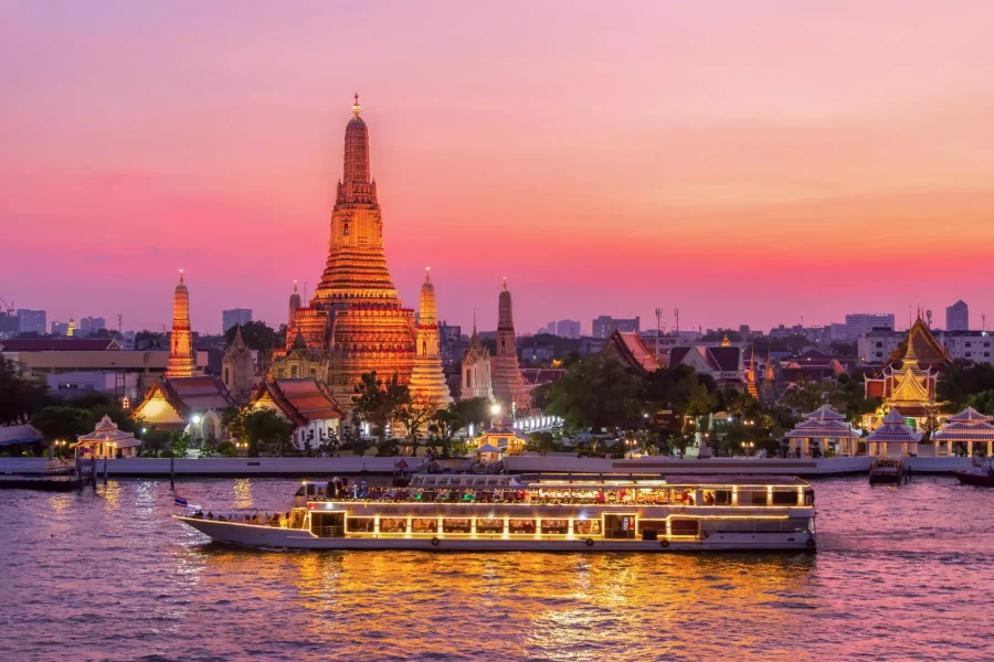 Bangkok Temple & City Tour – Overnight on Ship with Lunch